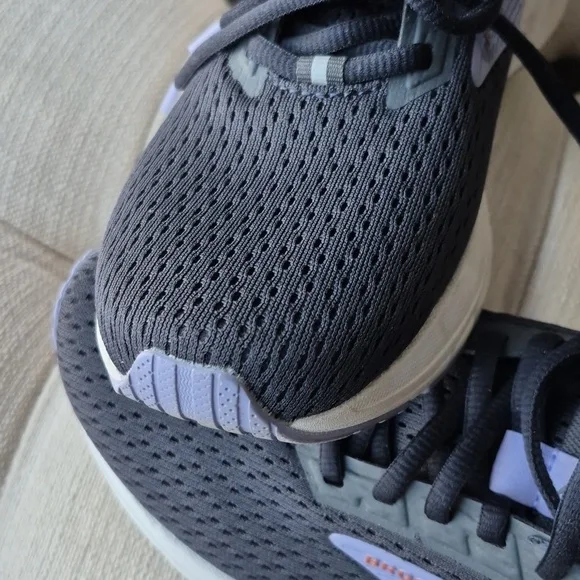 Brooks Anthem 6 Size 7.5 Steel Gray/Lavender Accents Athletic Shoes. Retail $93. - Picture 9 of 9